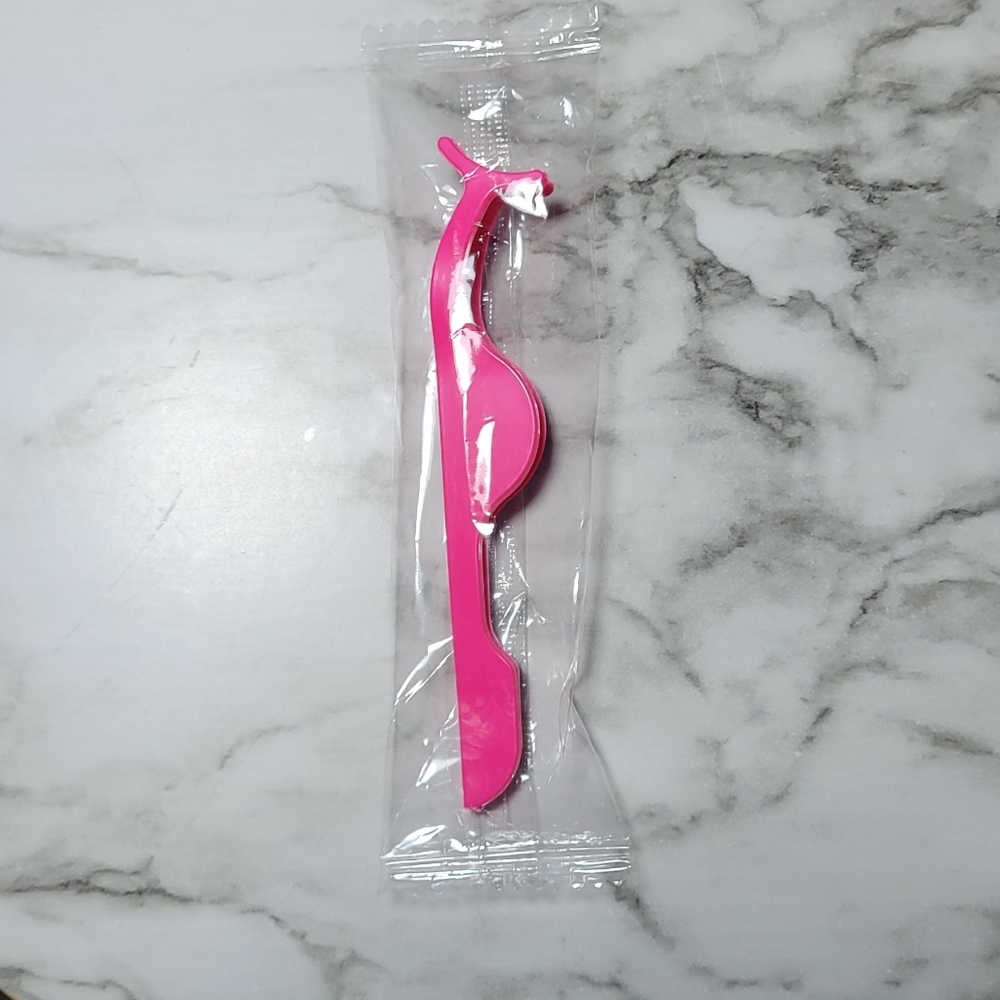 Lashes #9 - Picture 3 of 3